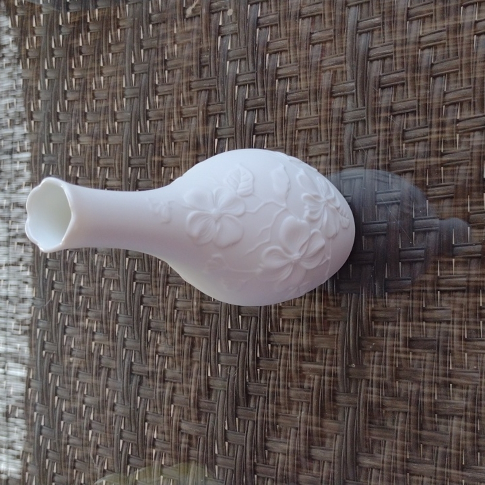 Kaiser Germany Bisque Bud Vase b620